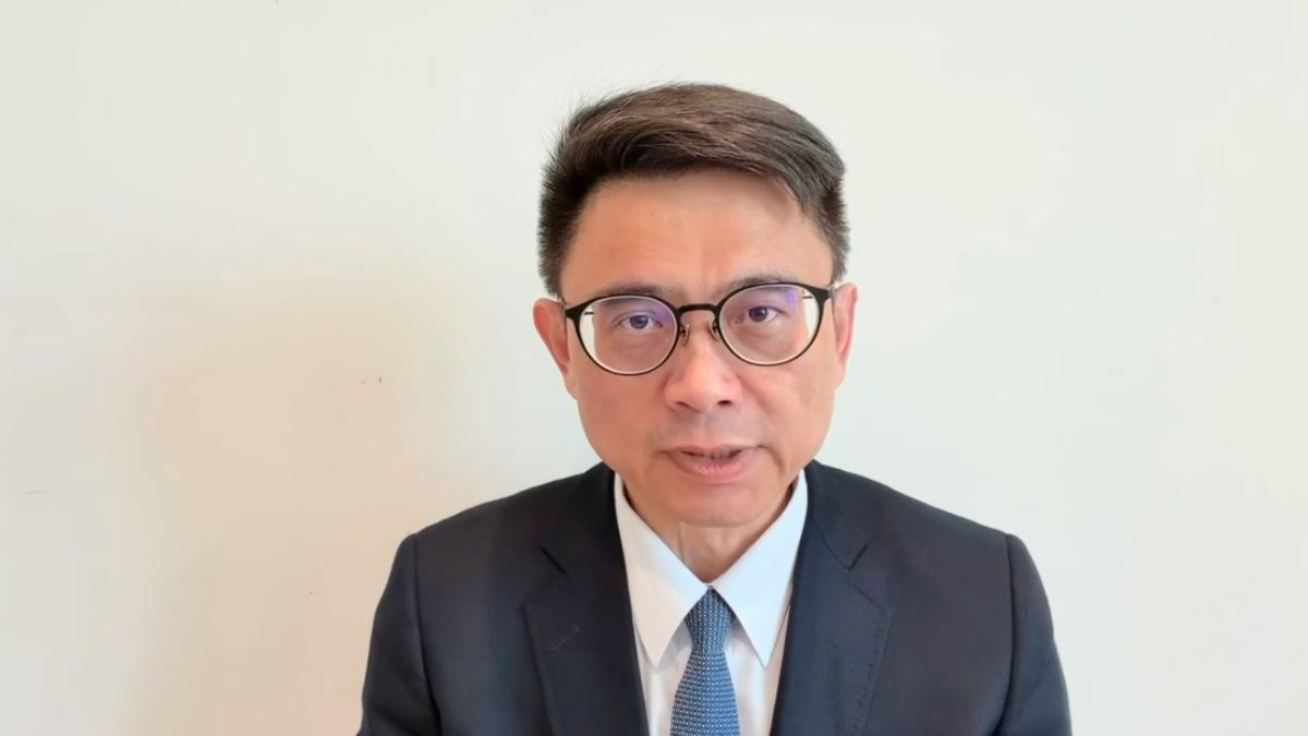 鄭麗文嗆東吳教授「沒腦」 賴瑞隆批失格:想聽好話躲黨中央就好