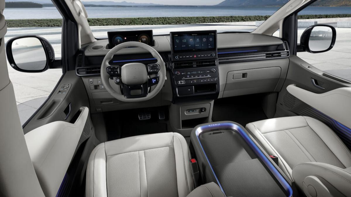 Staria小改款日前於韓國市場發表現身。(圖/Hyundai)