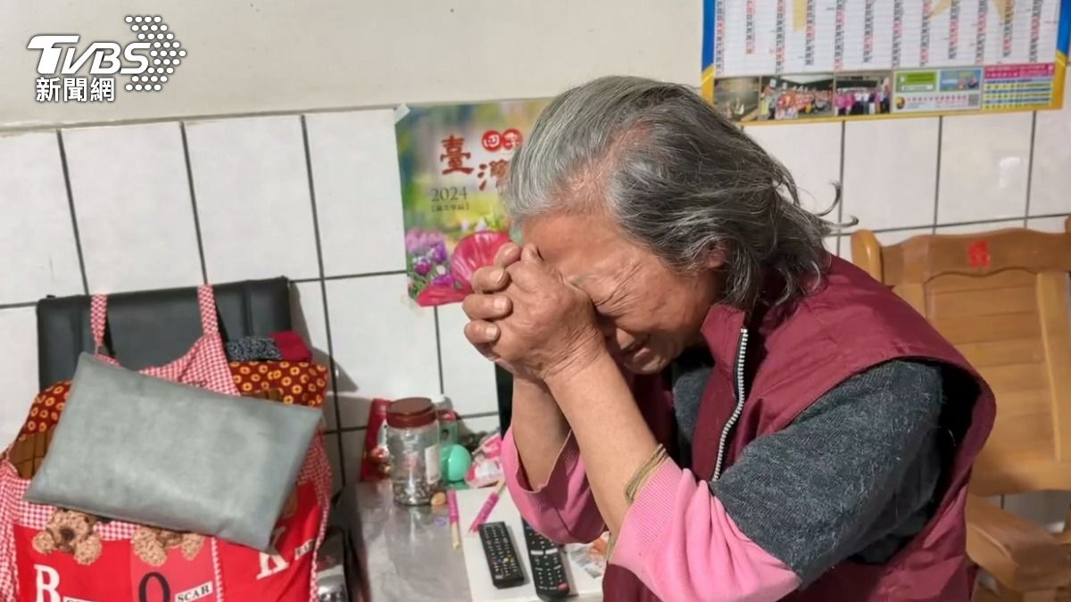 余家昶的母親希望大眾別再苛責張文父母。(圖/TVBS)