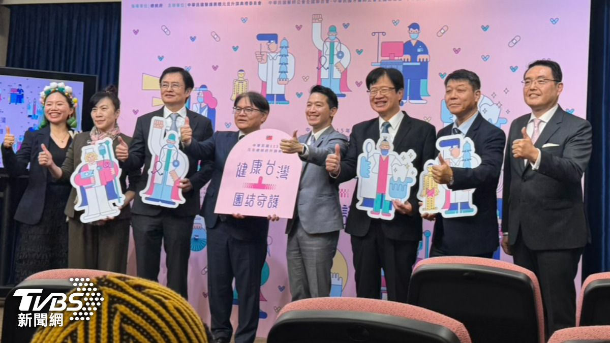元旦府前表演曝!賴清德一起跳「嘻哈健康操」? 何志偉笑回這句