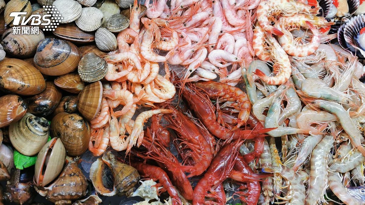 蝦子、透抽、蛤蜊怎麼挑?譚敦慈教海鮮採買技巧 顏色是關鍵