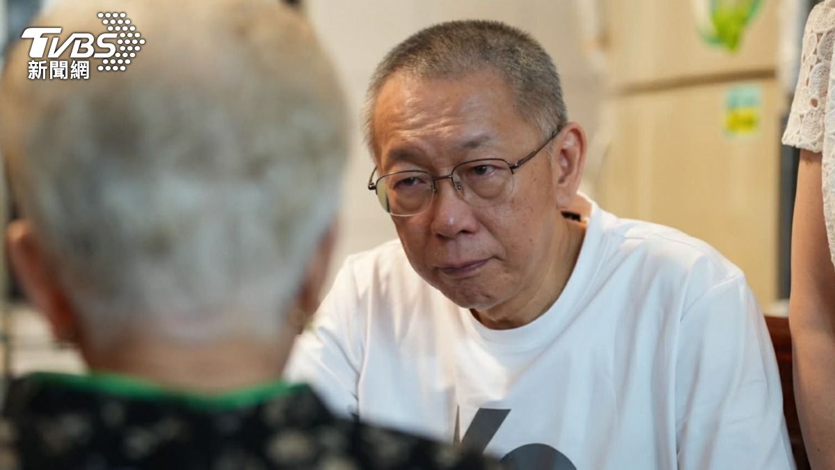 柯文哲獲准解除限住 柯媽媽仍難安心 哽咽吐心聲「想到就會哭」