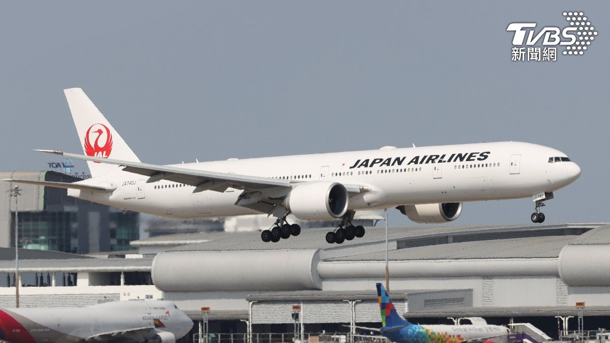 日航驚傳意外!舊金山飛成田遇亂流「機身劇烈震動」空姐重摔骨折