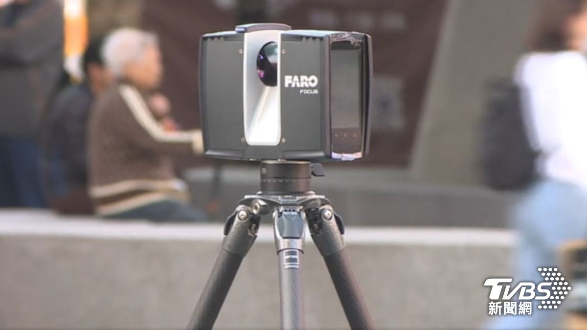 3D掃描儀可雷射掃描150米，重建張文犯案足跡。（圖／TVBS）