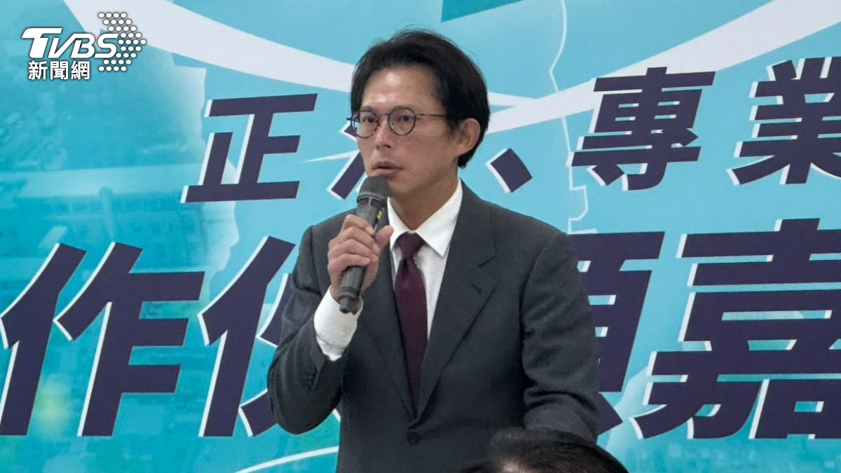 黃國昌證實藍白共推「國民帳戶」 明早與鄭麗文合開記者會