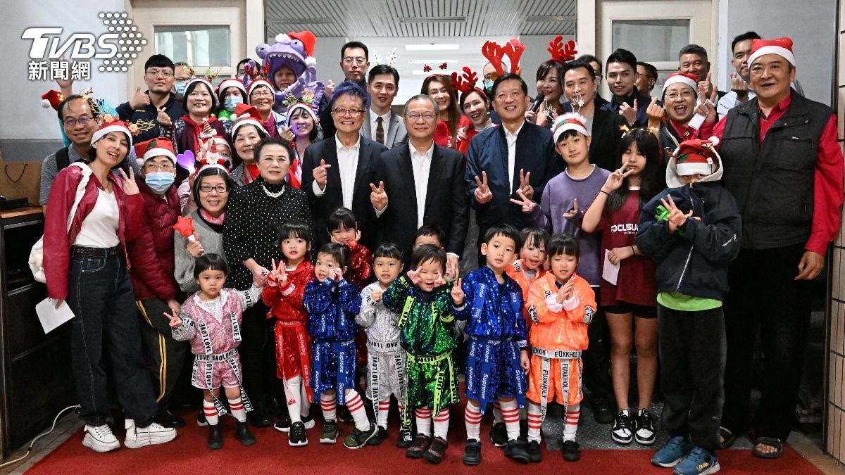 現場有許多小朋友,氣氛熱絡。(圖/TVBS)