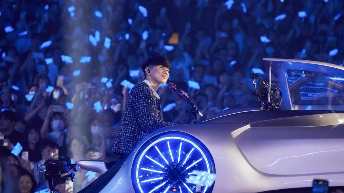 林俊傑於大巨蛋開唱兩天,吸引近8萬人朝聖。(圖/翻攝自林俊傑 JJ Lin fb)
