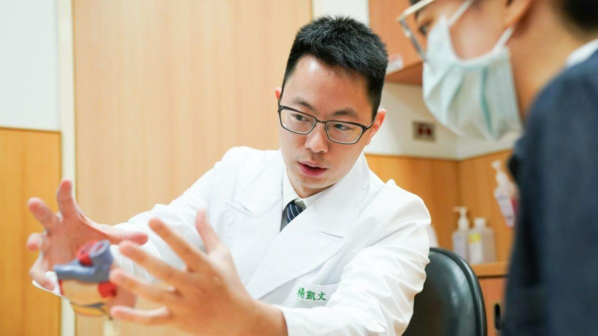 男反覆發燒竟是心臟出問題 近8成健康人也有這毛病