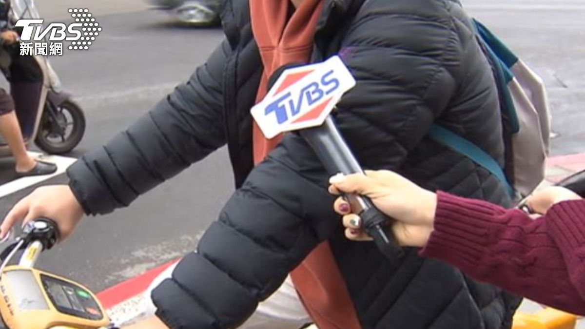 家長談「台灣未來帳戶」。(圖/TVBS)