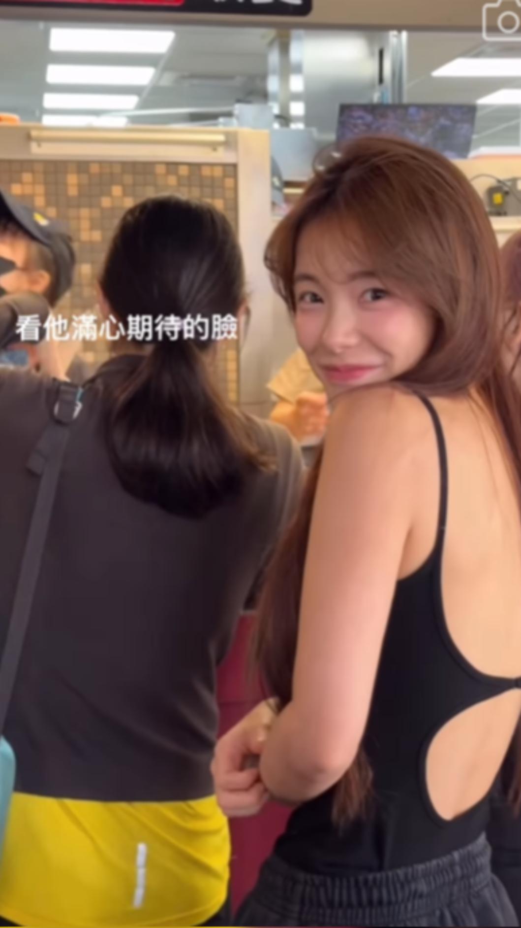 李多慧穿著火辣。(圖/翻攝自82dahyeda IG)