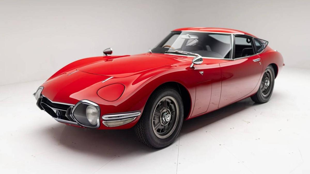 日本首輛超跑!Toyota 2000GT登拍賣舞台 總價飆破75萬美元