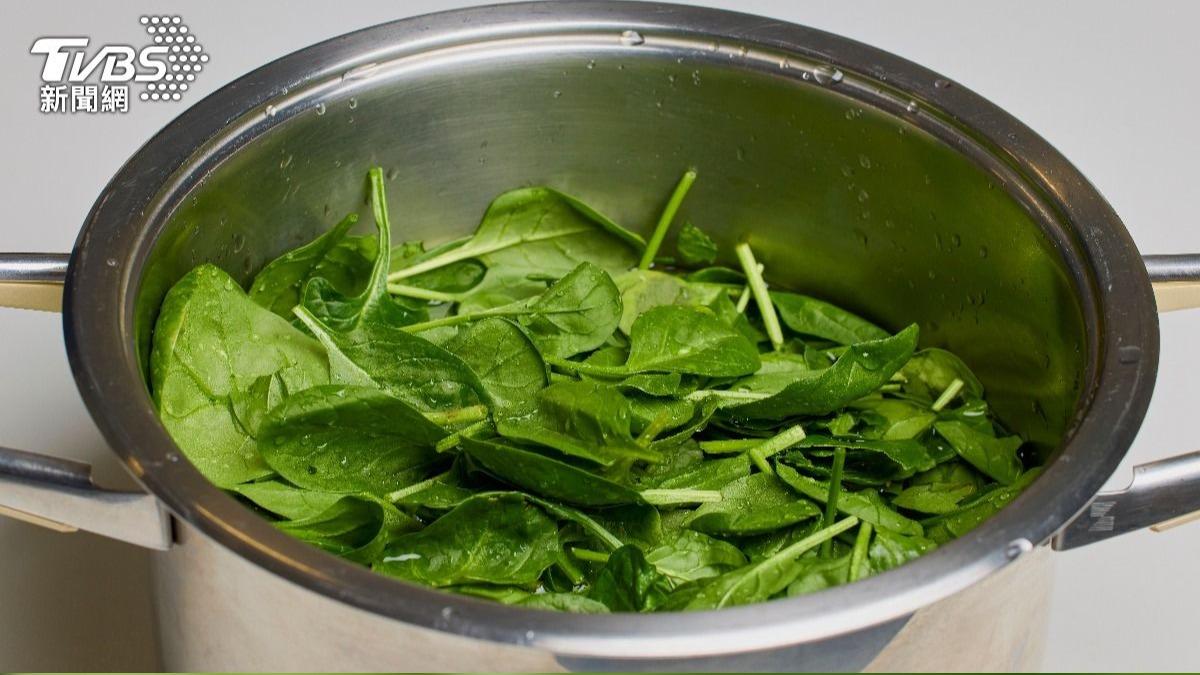 菠菜正確吃法曝!專家授汆燙後多做「這步」:提升鐵鈣吸收
