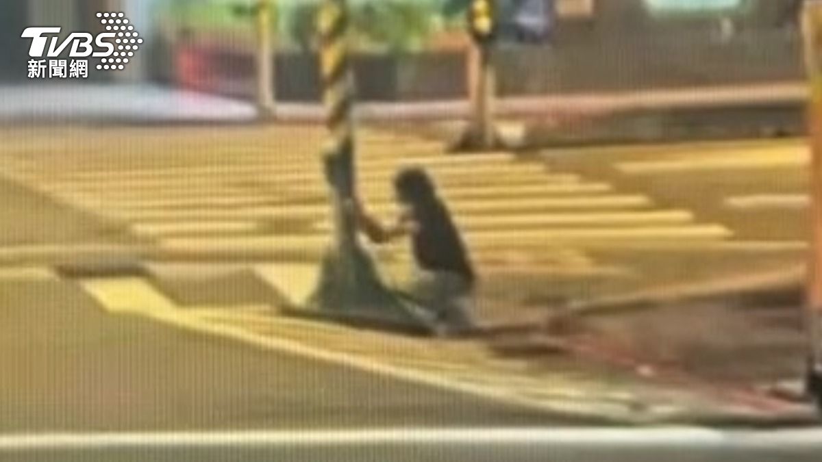 嫌犯被警方傳喚拒不到案,造函送環保局裁罰。(圖/TVBS)
