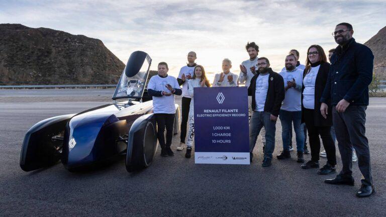 Filante Record 2025這回所創下的紀錄,由三名Renault集團車手輪流完成。(圖/翻攝自Renault官網)