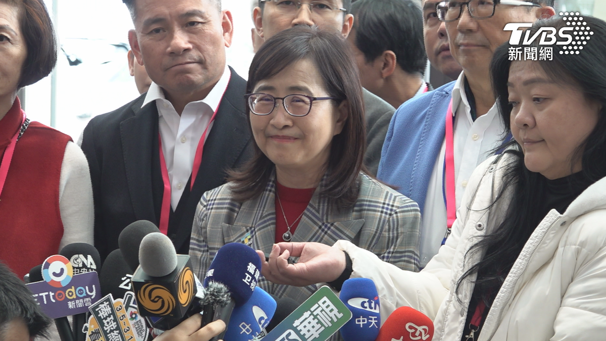 蔣萬安縮短行程 林奕華先率團赴雙城論壇。(圖/TVBS)