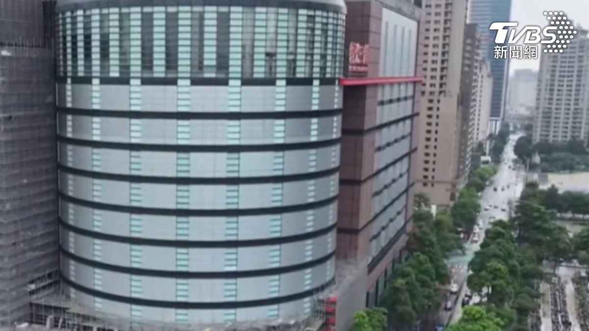 新光三越氣爆。（圖／TVBS）