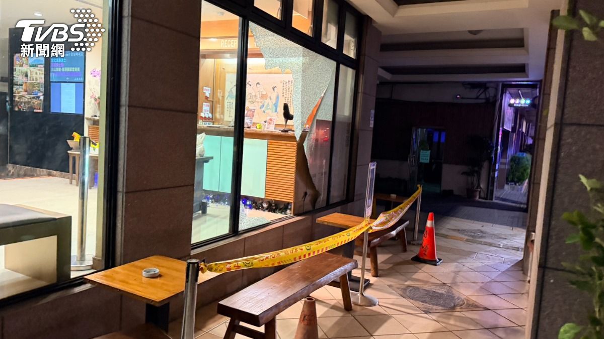 宜蘭7.0強震!礁溪山泉大飯店大廳玻璃震碎 急拉封鎖線