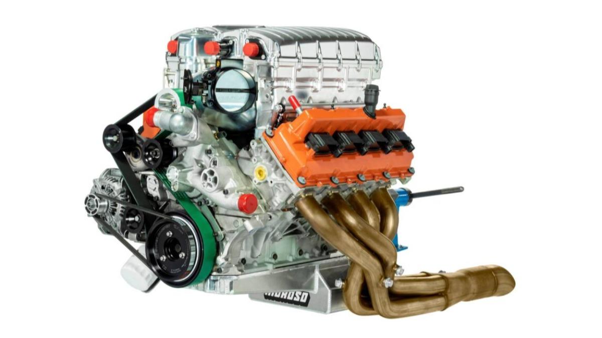 354 Drag Pak HEMI源自賽事冠軍血統,延續Dodge於NHRA Factory Stock Showdown賽事中的競技優勢。(圖/Stellantis提供)