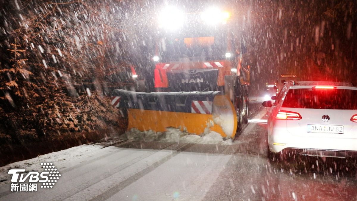 紐約州、紐澤西「緊急狀態」 美逾萬架航班因極端暴風雪取消或延誤