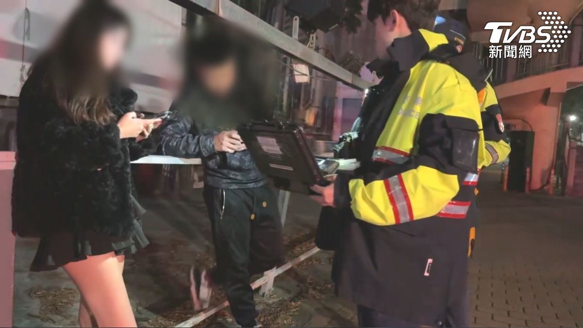 酒測0.72還敢辯！26歲男駕母名下瑪莎拉蒂撞車　竟嗆「沒危害他人」。(圖／TVBS)