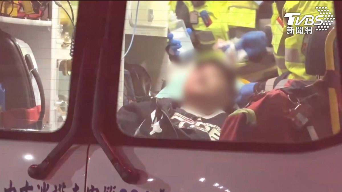 酒測值0.72開車撞路邊　男竟問「有危害他人嗎」。(圖／TVBS)