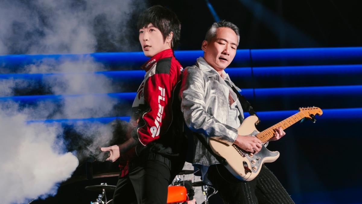 阿信笑虧多年前曾看過石頭的「小夥伴」。（圖／翻攝自相信音樂提供）