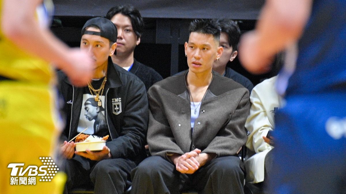 林書豪和藝人王陽明。(圖/胡瑞麒攝)