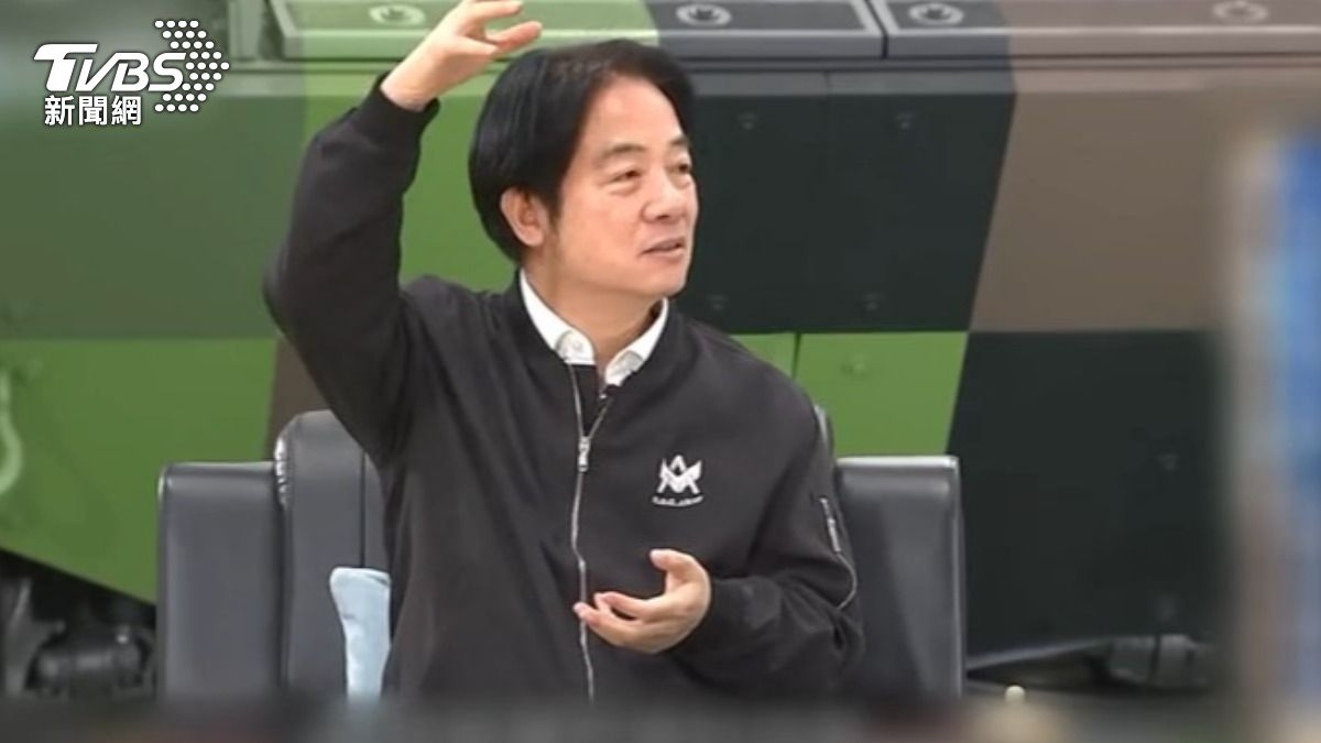 賴清德專訪指控藍白稱讚普欽擁抱習近平，引發政壇風暴。（圖／TVBS）