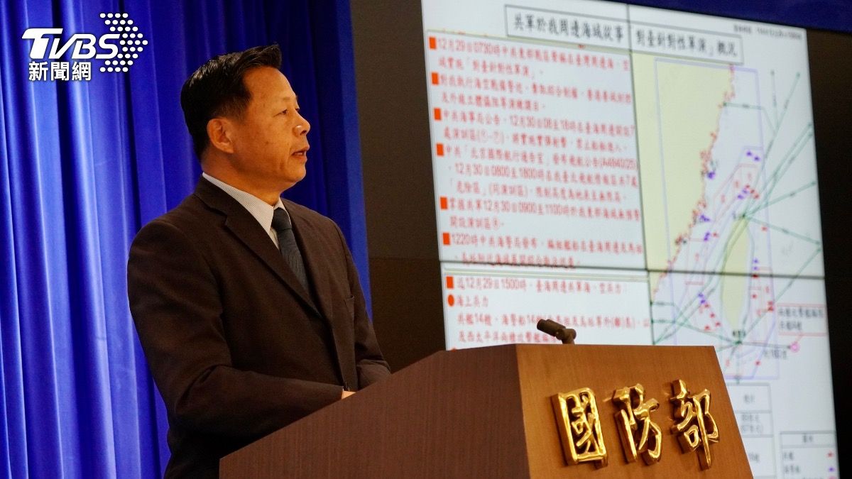 海巡副署長謝慶欽出席國防部記者會。(圖/區國強攝)