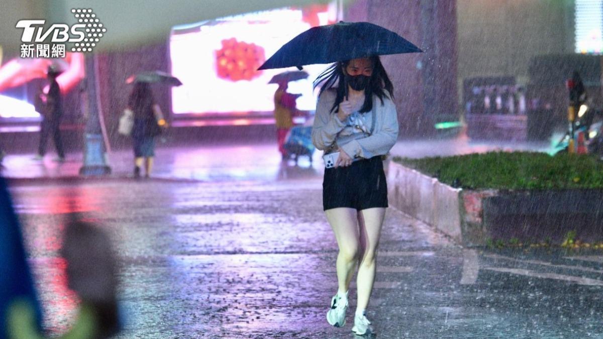 天氣/跨年夜恐大雨!東北風+冷氣團夾擊 元旦起全台急凍下探9度