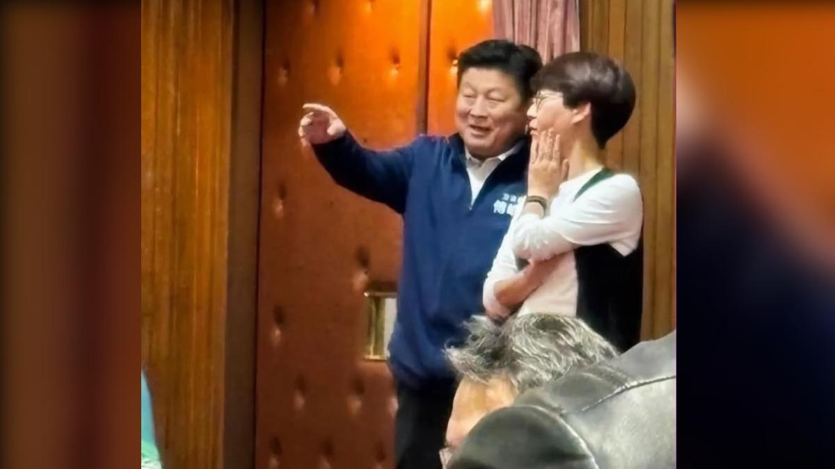 網傳「與傅崐萁聊天照」 陳亭妃急撇清:我跟他沒互動