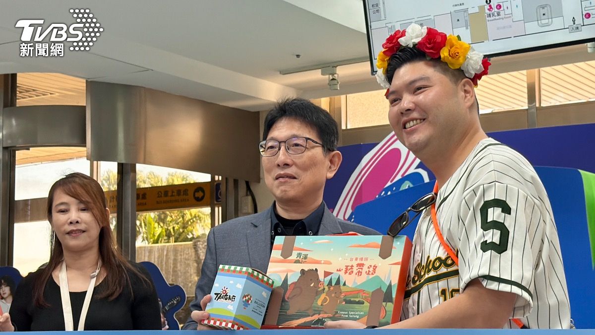 星馬旅行社業者坦言遊客對軍演不在意，反倒對地震比較有感。（圖／TVBS）