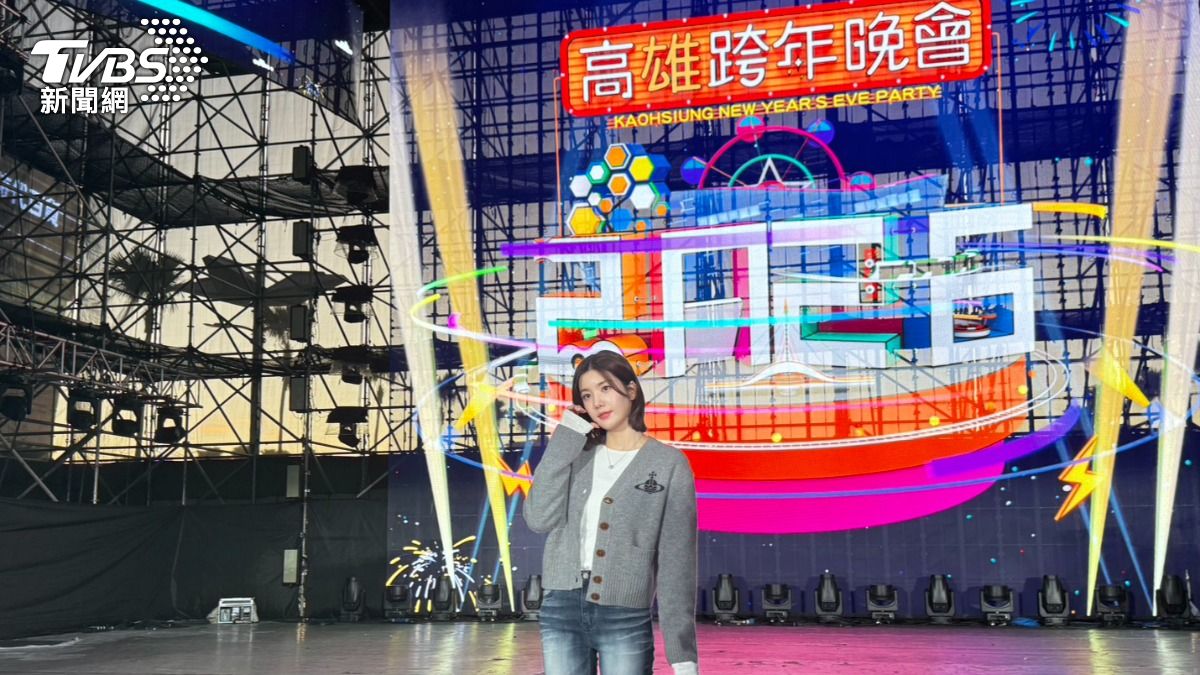 權恩妃彩排以簡單白T再加上牛仔褲登場。(圖/林雅婷攝)