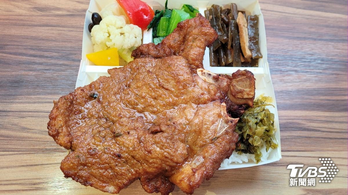 正忠排骨飯開新店限時兩天吃「1元便當」 𡘙禾堂平價套餐搶攻