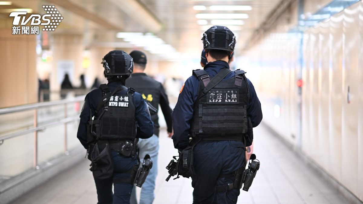 跨年、元旦37場活動,警政署動員警力8069人。(圖/TVBS)