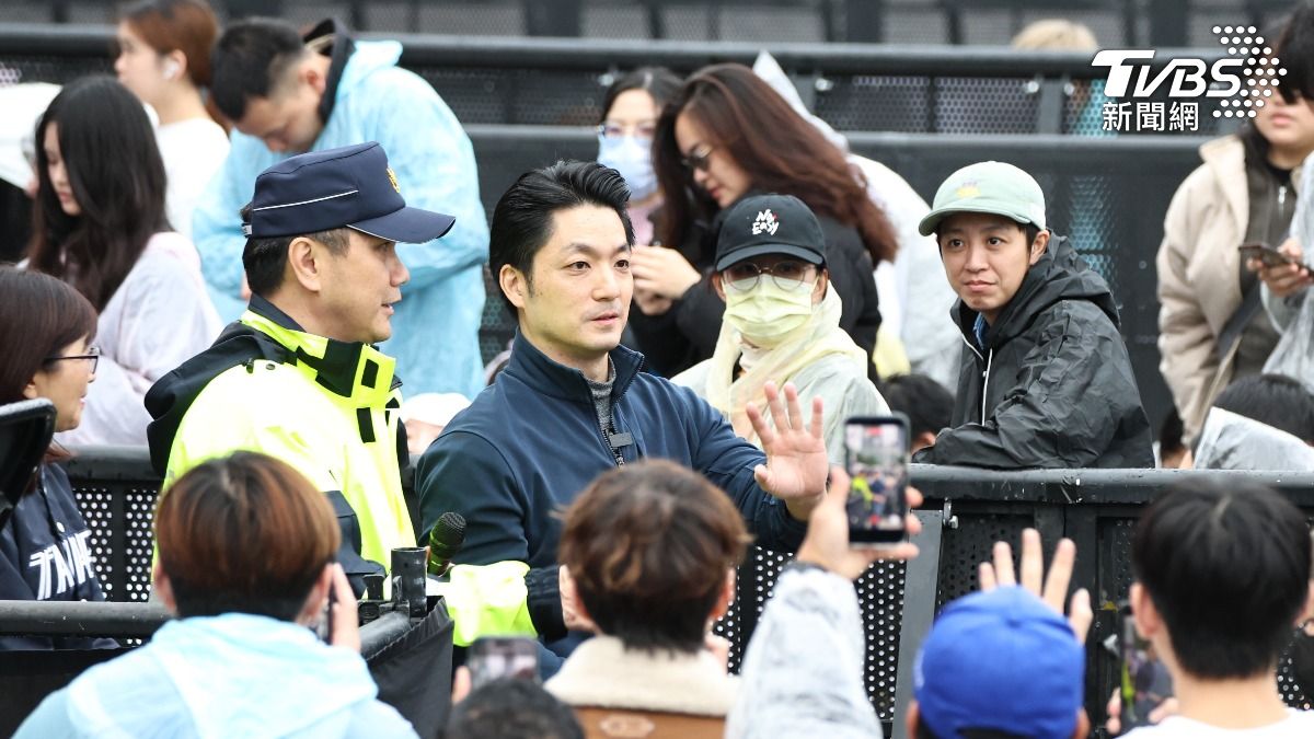 跨年戒備!北市府設13項維安措施 出動千名警消、偵爆犬也來