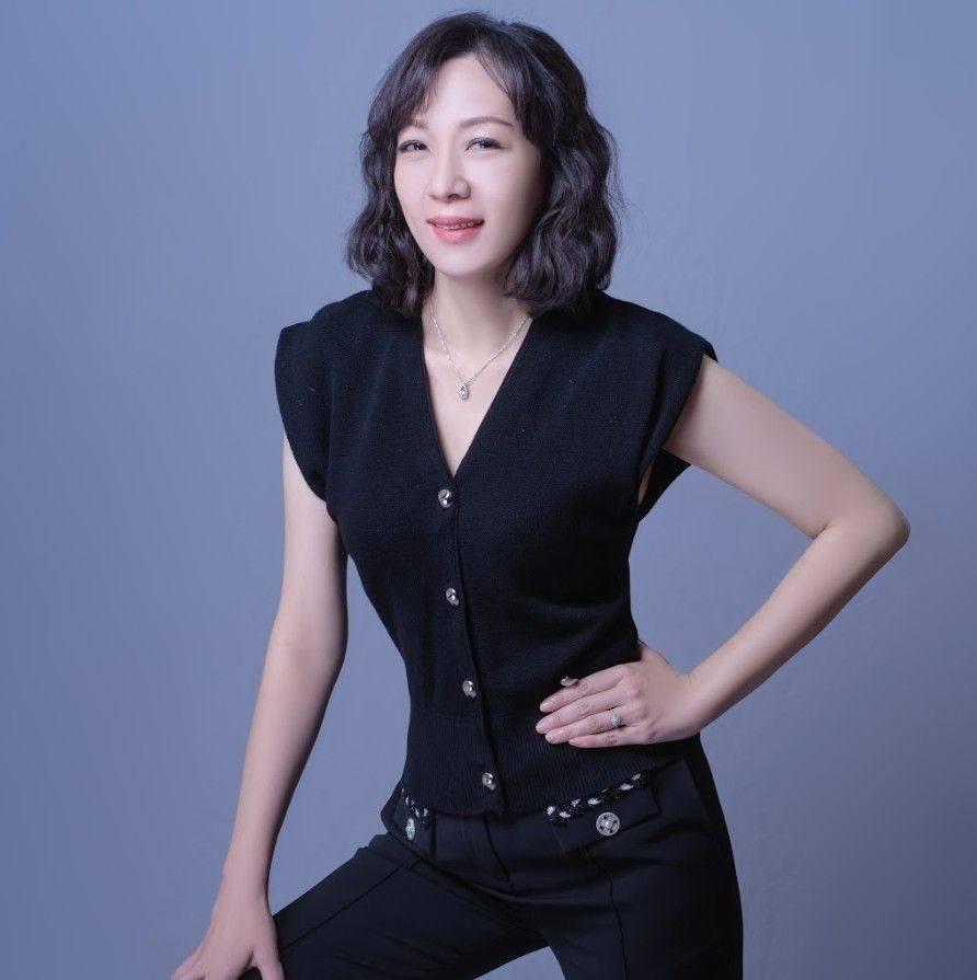 陳諭韋,民眾黨退黨,陳諭韋退黨,陳諭韋退出民眾黨,柯文哲,黃國昌,2026九合一大選,民眾黨元老退黨,李有宜,朱蕙蓉,民眾黨陳諭韋退黨