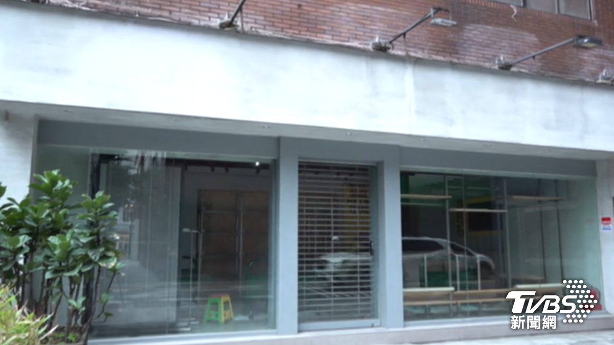 潮牌「Dickies」在東區的實體店已經關閉，目前只剩下部分百貨有實體櫃位。（圖／TVBS）