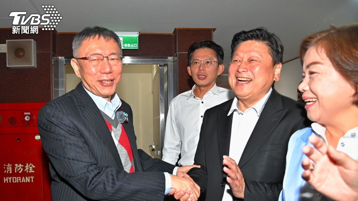 柯文哲為人工生殖法拜會國民黨黨團。（圖／胡瑞麒攝）
