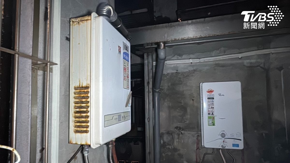 入冬最強冷團來襲,住戶要洗澡卻沒熱水,發現竟是熱水器被偷。(圖/TVBS)