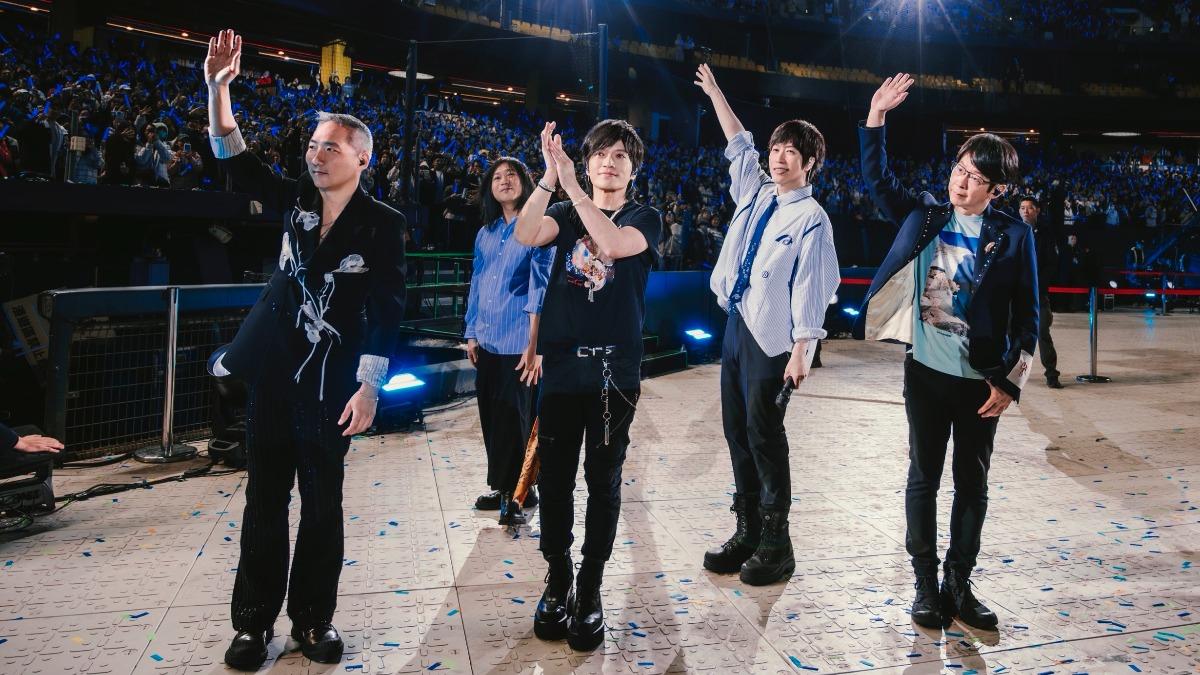 五月天陪伴歌迷迎接2026年的第一天。(圖/相信音樂提供)