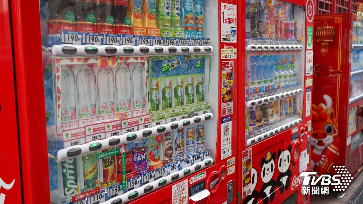 旅日必看!自動販賣機「1隱藏功能」超方便 冬季買熱飲不踩雷