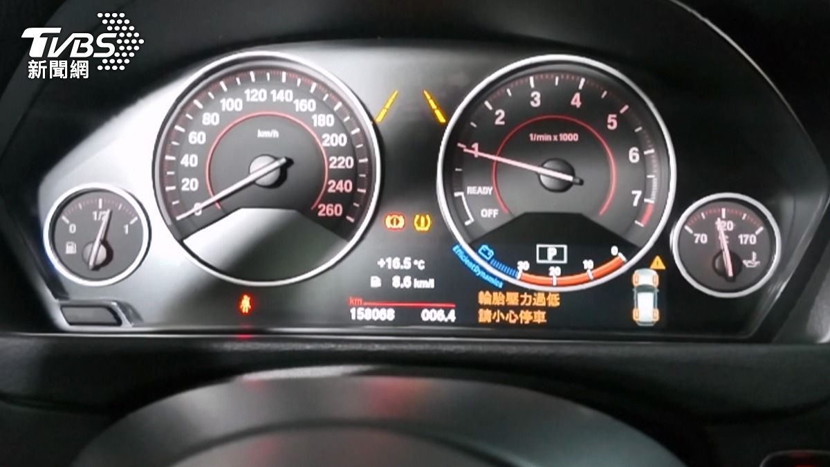 每當溫度下降5℃,胎壓就會減少2PSI以上,不僅影響車輛操控性,更可能導致爆胎意外。(圖/TVBS)