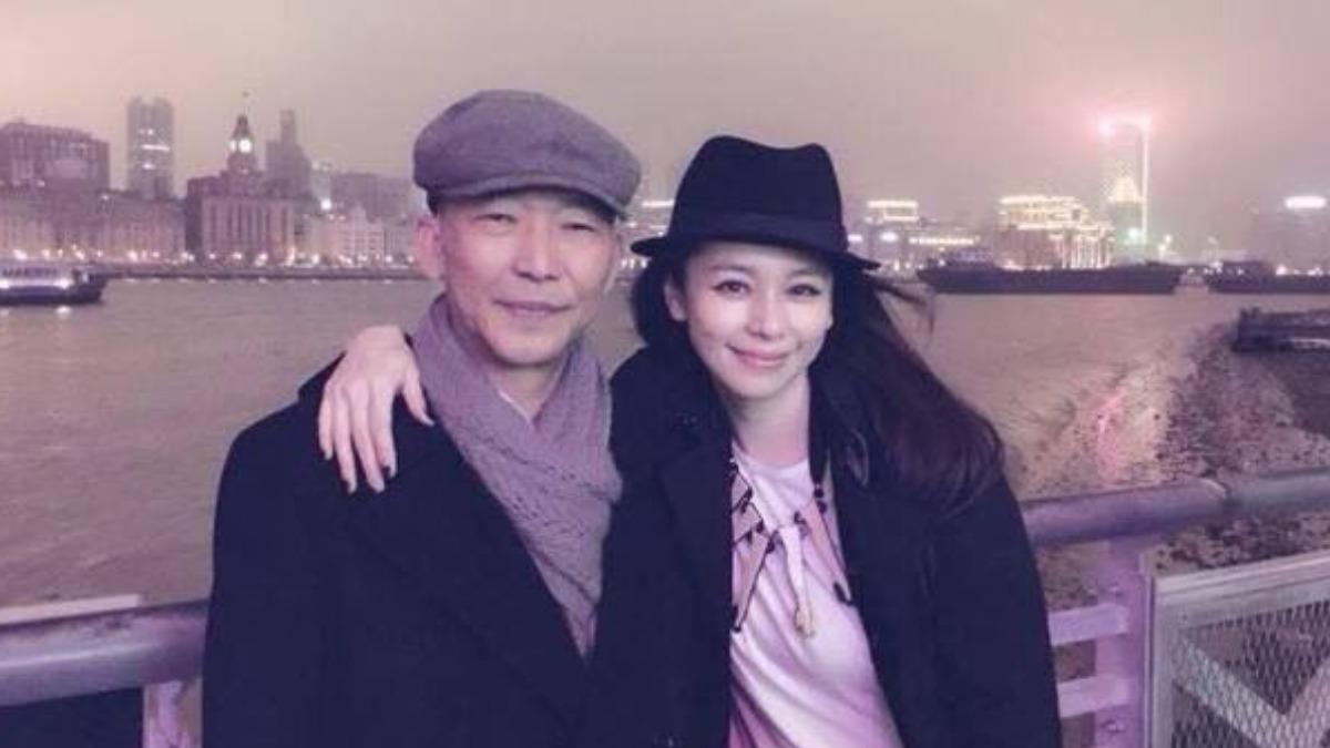 跨年才剛火辣開唱!徐若瑄元旦自曝內心最大遺憾「1月1日是爸爸忌日」