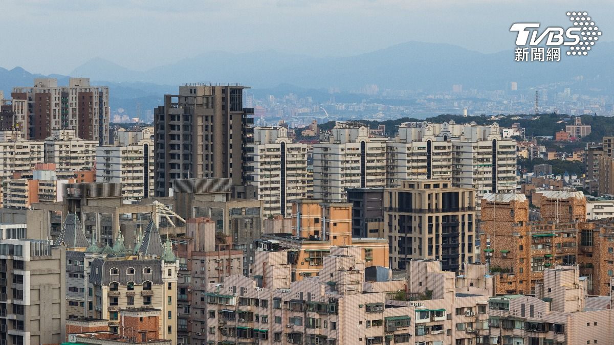 2025房市寒冬!六都買賣移轉棟數8年新低 最慘縣市曝光