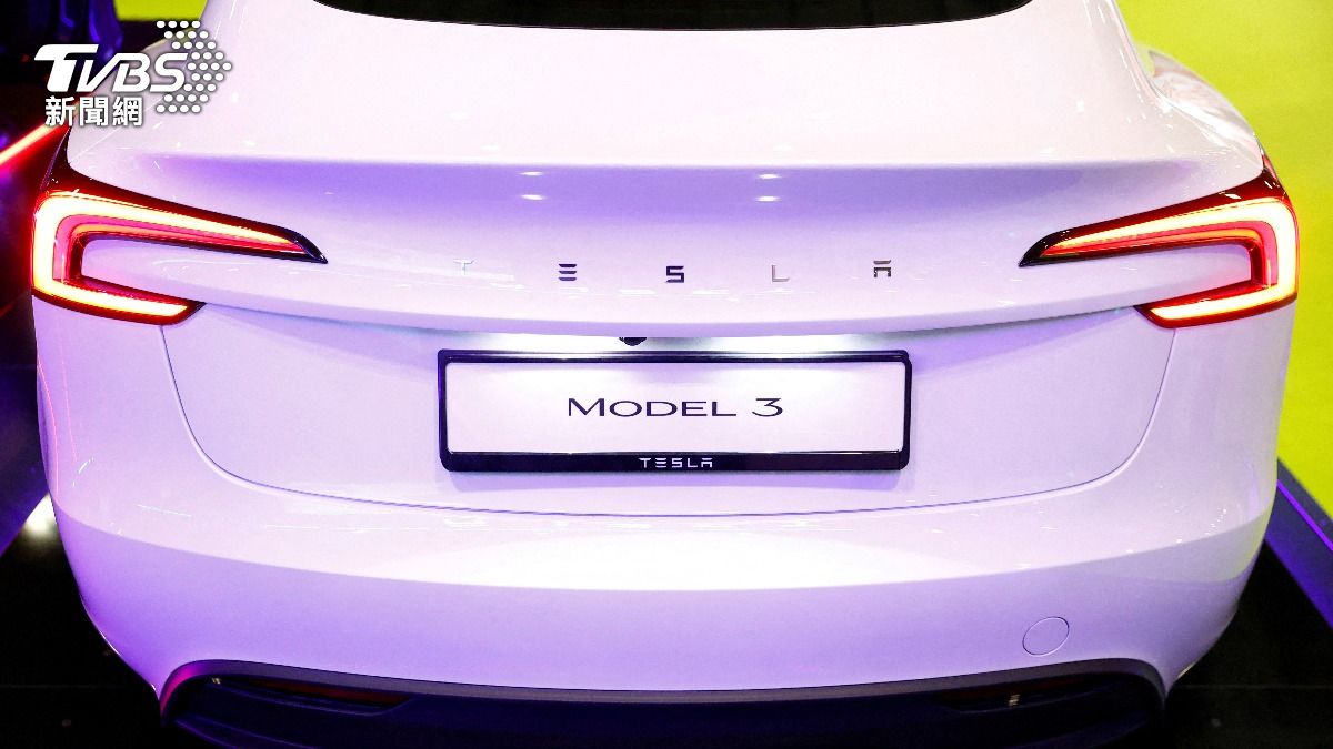 特斯拉推Model 3車款，試圖挽救銷量。（圖／達志影像路透社）