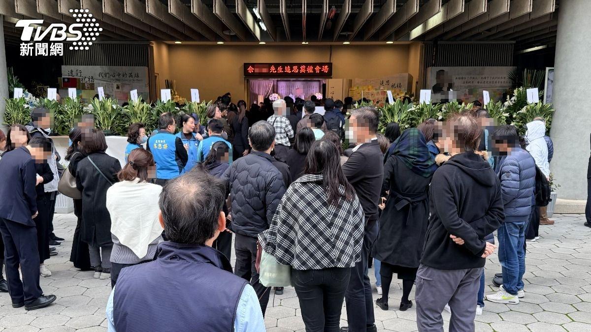 余家昶告別式獲得國旗蓋棺最高敬意。(圖/張貴翔攝)