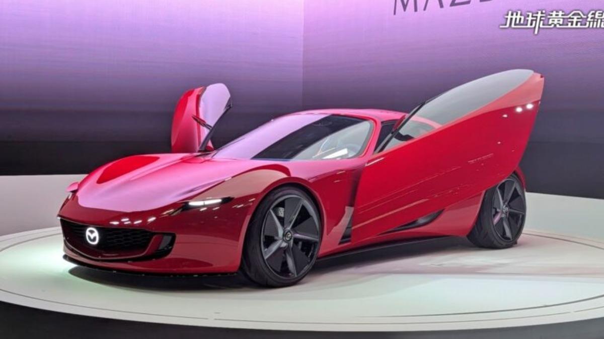Mazda帶來Iconic SP概念跑車。(圖/地球黃金線)