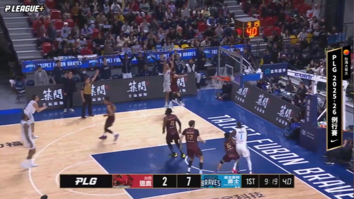 林志傑復出狂飆13分,痛宰獵鷹。(圖片來源/P.LEAGUE+ YT)