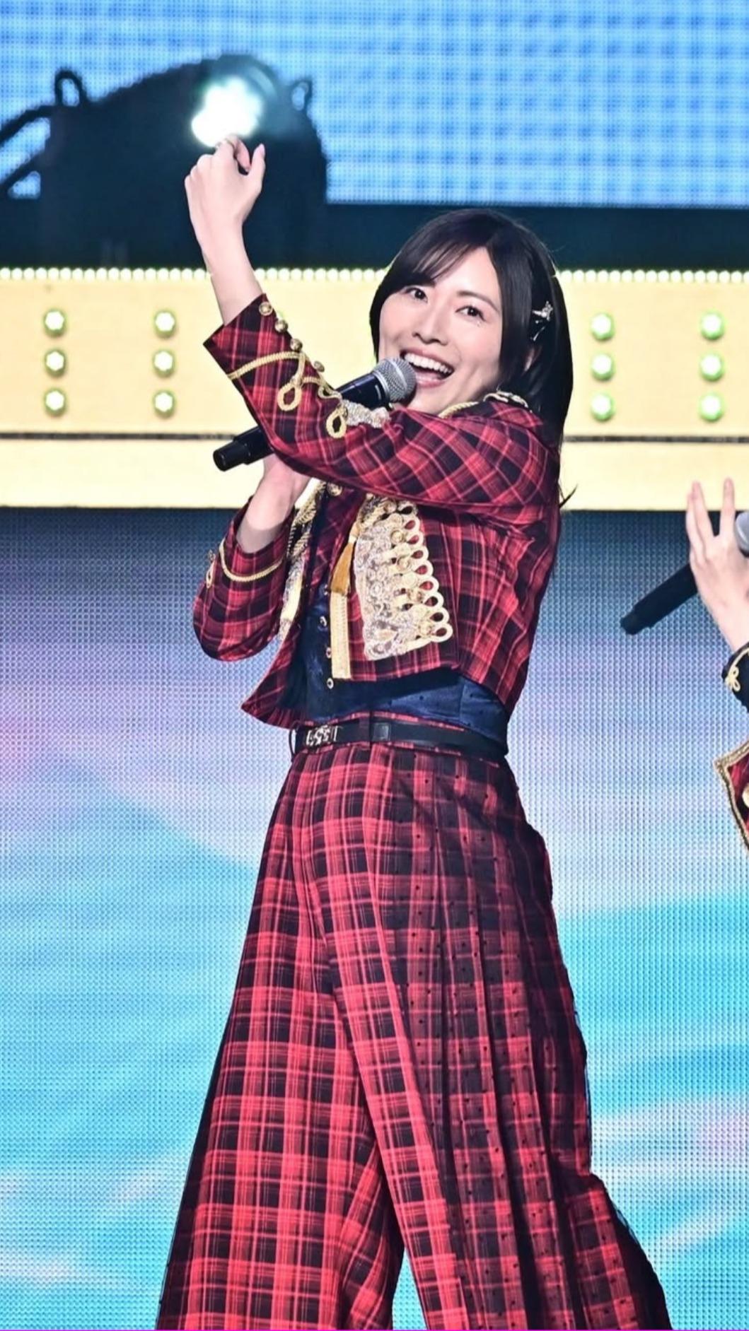 松井珠里奈過去曾是SKE48成員,唱跳都難不倒她。(圖/翻測自IG)
